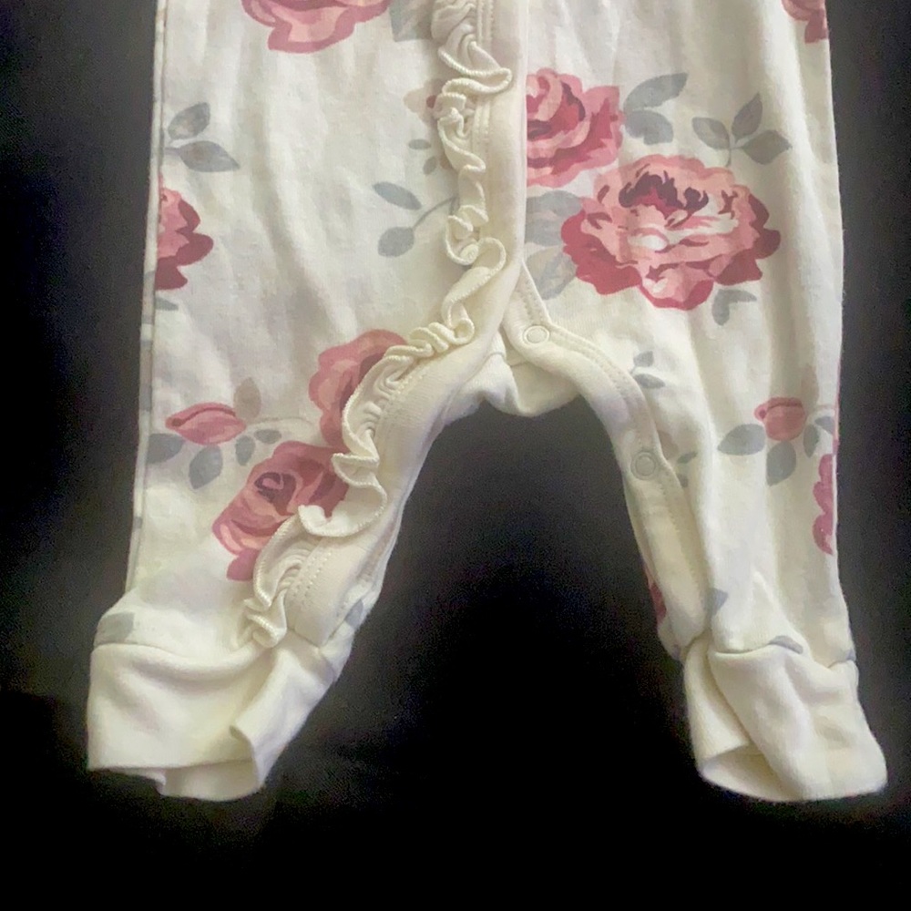 Onsie - Picture 4 of 4